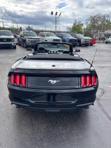 2022 Ford Mustang