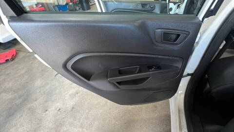 2013 Ford Fiesta SE