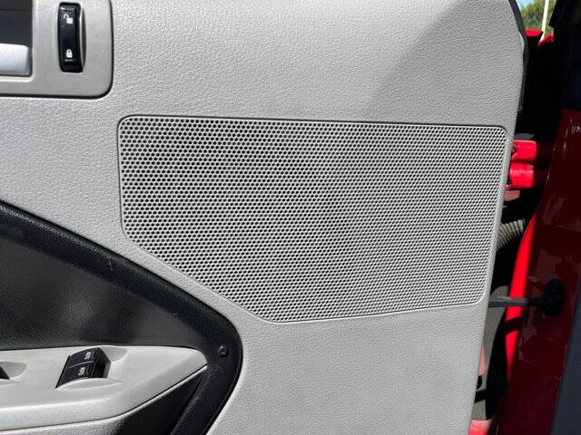 2008 Ford Mustang V6 Deluxe