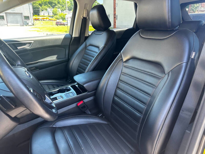 2020 Ford Edge SEL