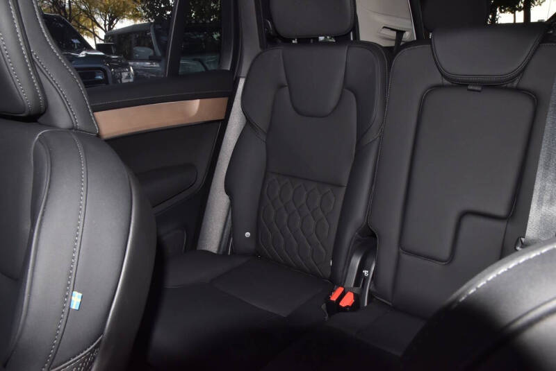 2025 Volvo XC90 B6 Plus Bright Theme 7P