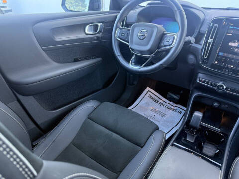 2022 Volvo C40 Recharge Pure Electric P8