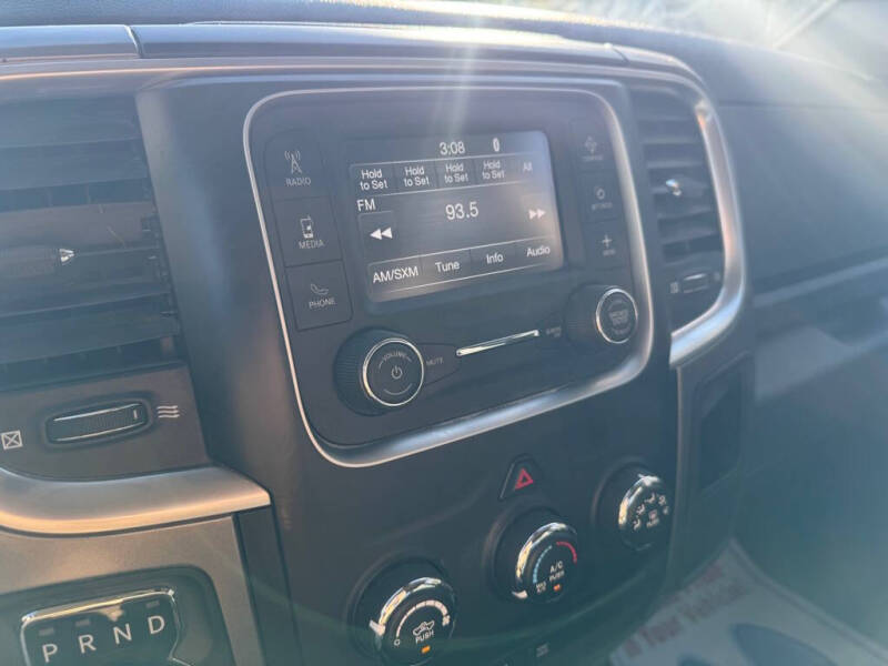 2024 RAM 1500 Classic SLT