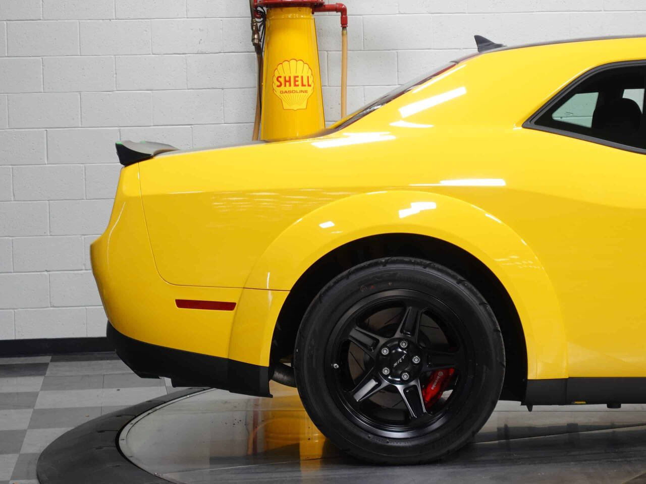 2018 Dodge Challenger 64