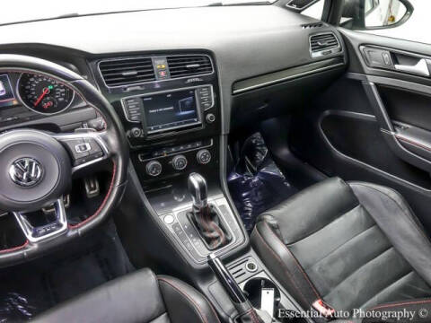 2017 Volkswagen Golf GTI SE