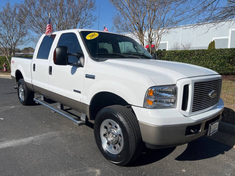 2005 Ford F-250 Super Duty for sale at UNITED AUTO WHOLESALERS LLC in Portsmouth VA