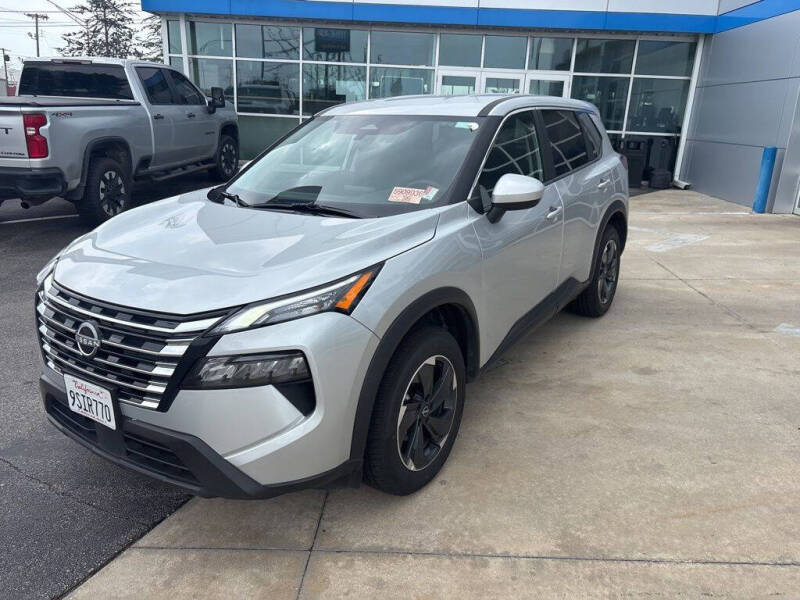 2025 Nissan Rogue SV
