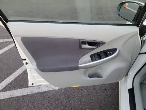 2010 Toyota Prius II