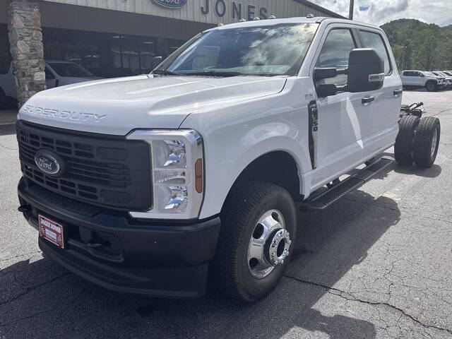 2025 Ford F-350 Super Duty XL