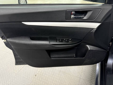 2011 Subaru Legacy 2.5i Premium