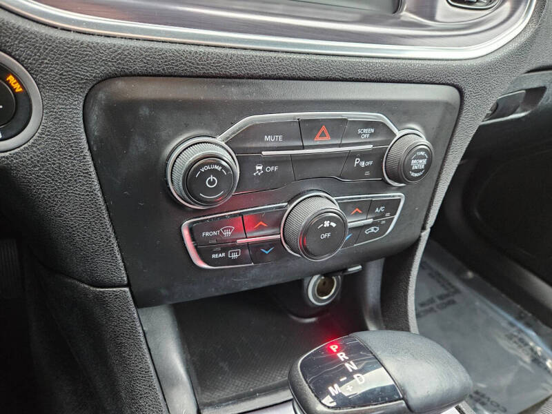 2018 Dodge Charger SXT