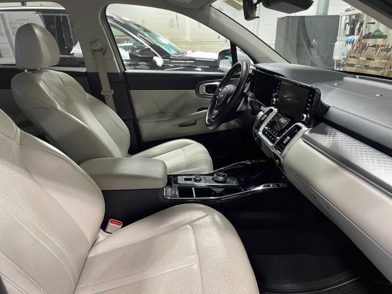 2022 Kia Sorento Plug-In Hybrid SX