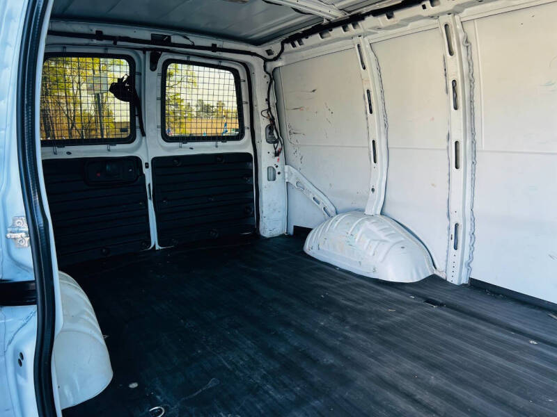 2019 Chevrolet Express 2500