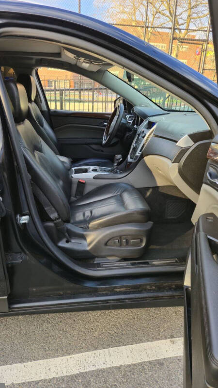 2011 Cadillac SRX Luxury Collection