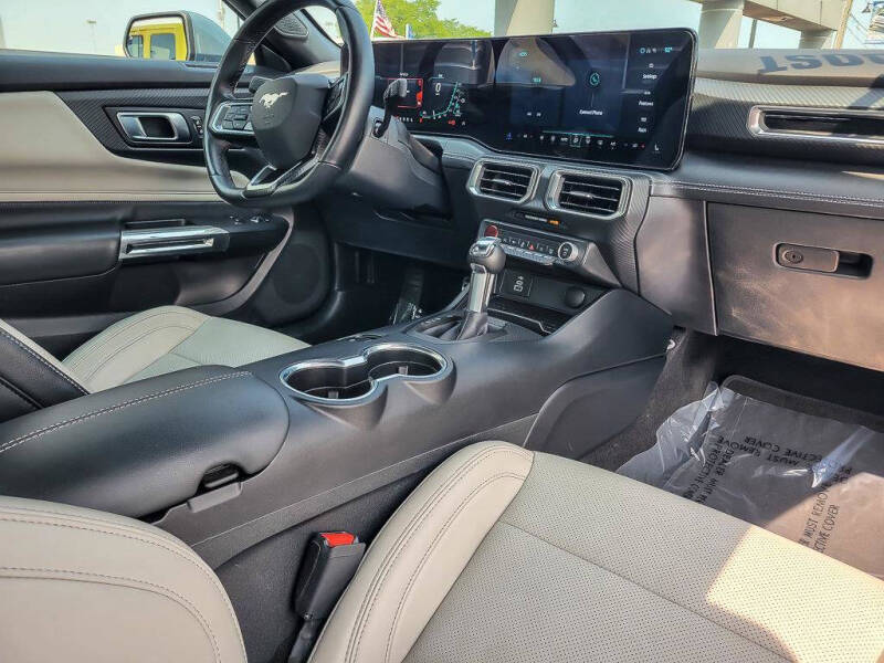 2024 Ford Mustang EcoBoost Premium