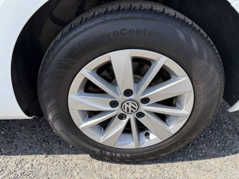 2016 Volkswagen Golf SportWagen TSI S