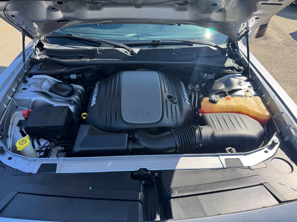 Silver 2016 Dodge Challenger R/T R/T 2dr Coupe 26