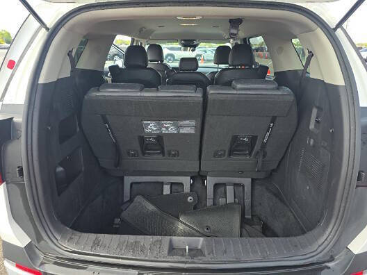 2025 Kia Carnival LXS