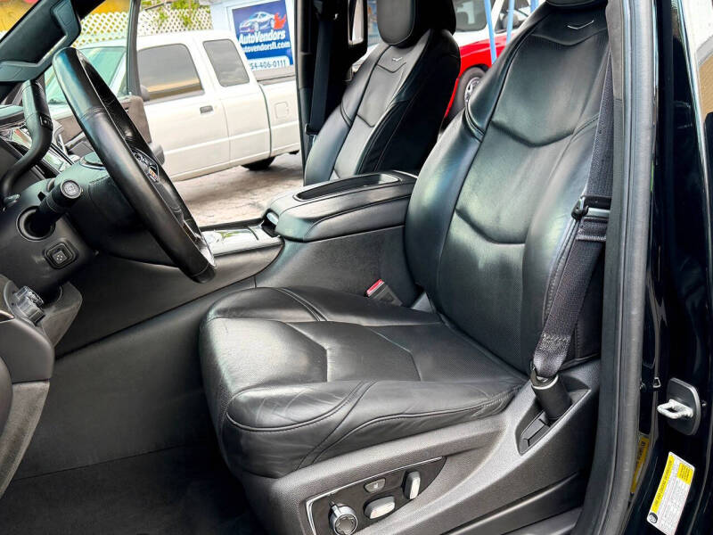 2016 Cadillac Escalade Platinum