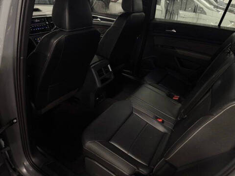 2022 Volkswagen Atlas Cross Sport V6 SEL R-Line 4Motion