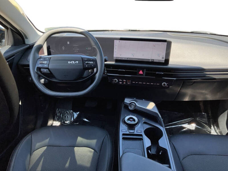 2025 Kia EV6 Light Long Range