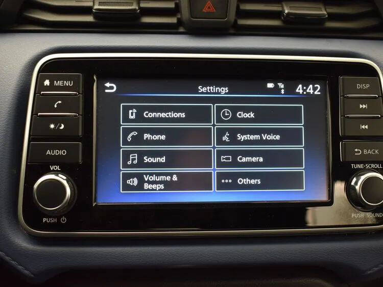 2023 Nissan Versa SV