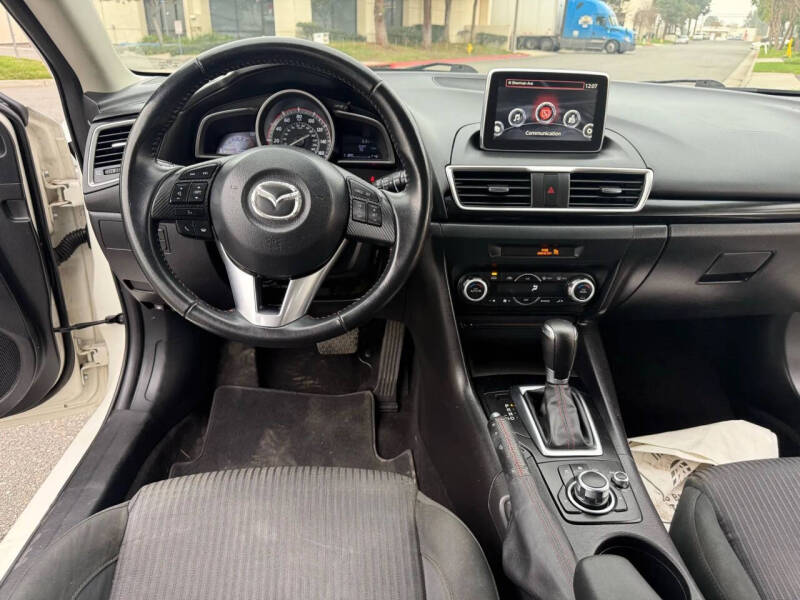 2015 Mazda MAZDA3 i Touring
