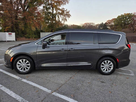 2017 Chrysler Pacifica Touring Plus