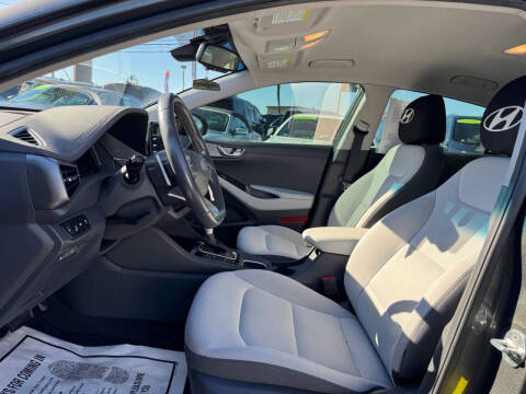 2022 Hyundai Ioniq Hybrid SE