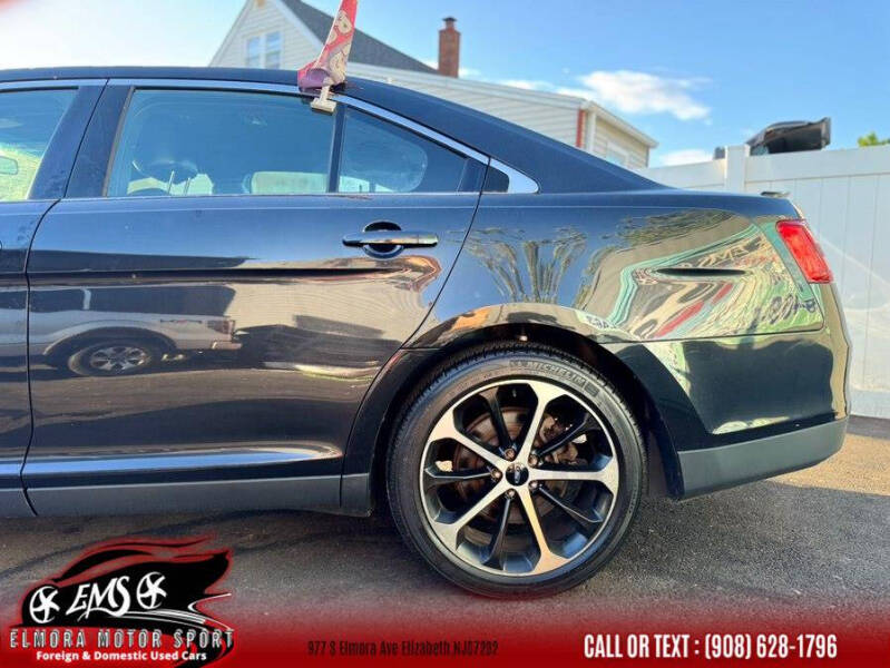 2015 Ford Taurus