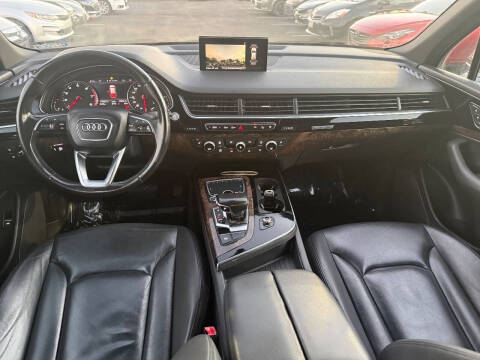 2017 Audi Q7 3.0T quattro Premium