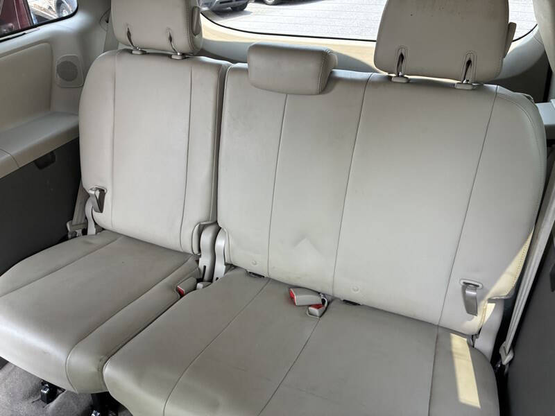 2012 Toyota Sienna
