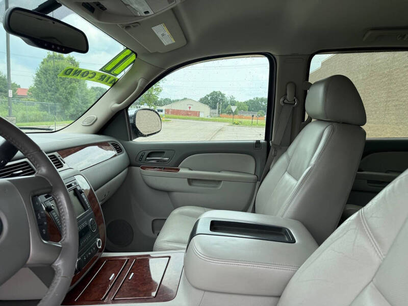 2011 Chevrolet Avalanche LTZ