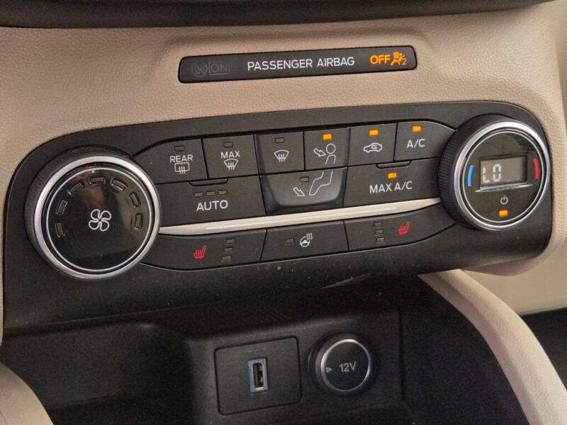 2020 Ford Escape SEL