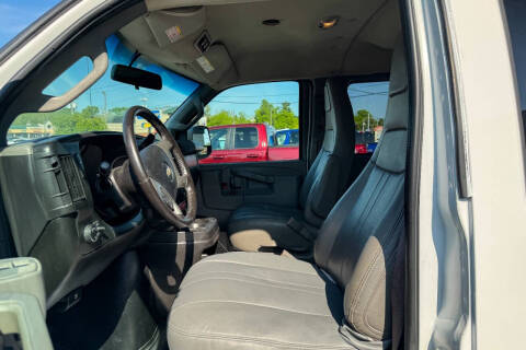 2018 Chevrolet Express LS 2500