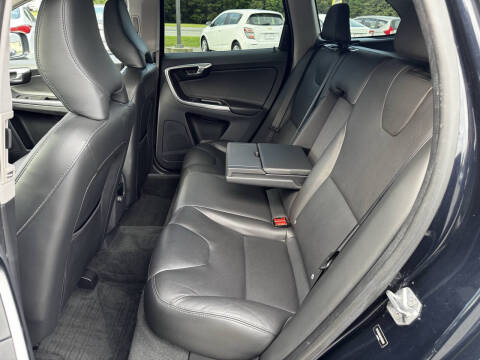 2016 Volvo XC60 T6 Drive-E