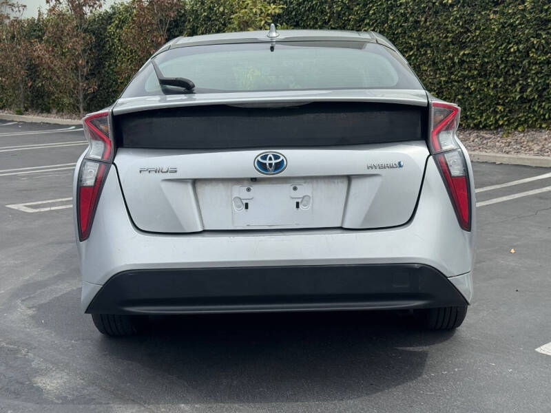 2016 Toyota Prius Two