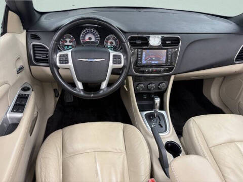 2011 Chrysler 200 Limited