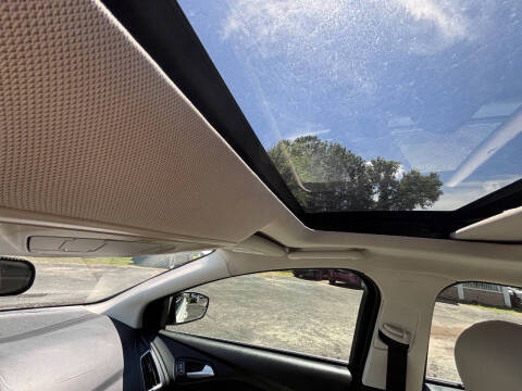 2017 Ford Focus Titanium