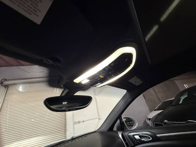 2016 Porsche Cayenne S E-Hybrid