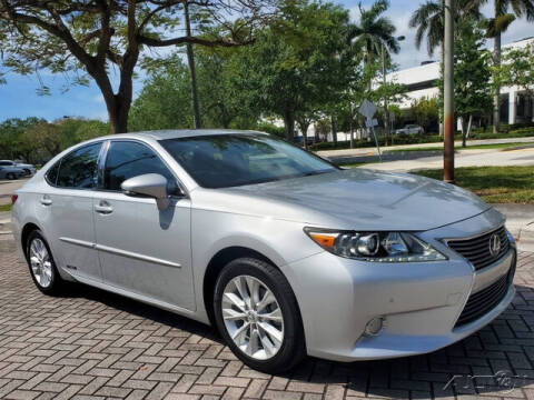 2013 Lexus ES 300h