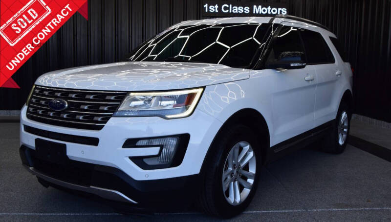 2016 Ford Explorer XLT's photo