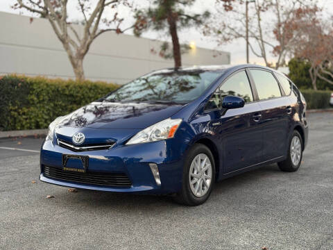 2012 Toyota Prius v Three