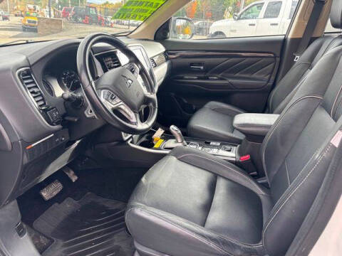 2018 Mitsubishi Outlander PHEV SEL