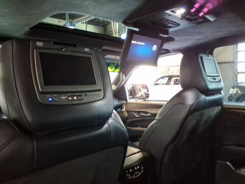 2018 Cadillac Escalade ESV Platinum