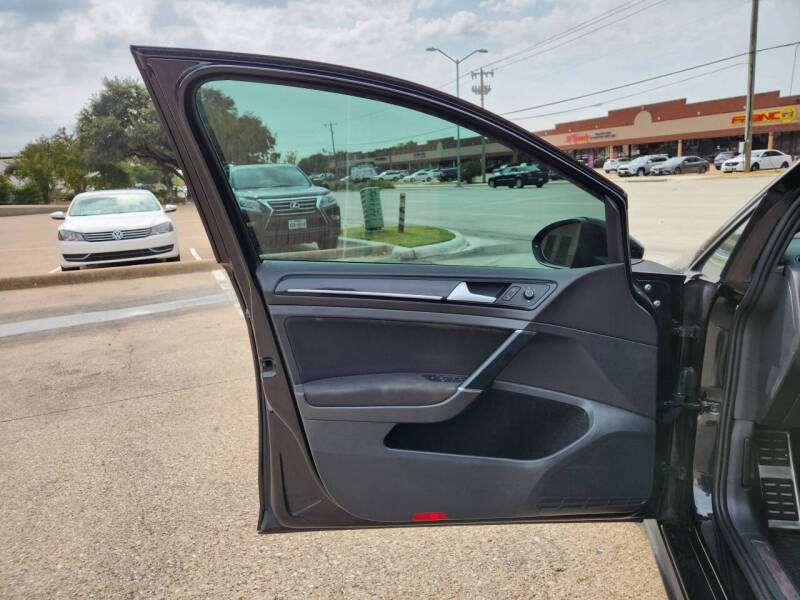 2017 Volkswagen Golf GTI S