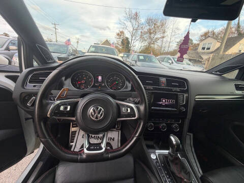 2015 Volkswagen Golf GTI SE