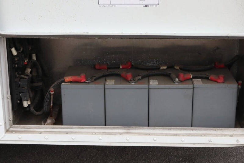 2015 Freightliner MT45 Chassis