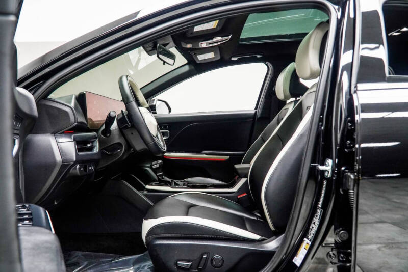 2025 Kia K4 GT-Line Turbo