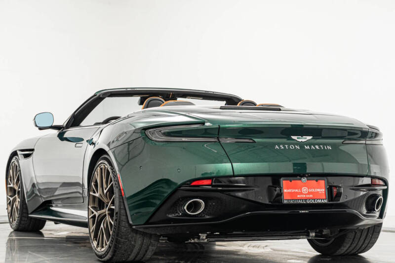 2025 Aston Martin DB12 Volante